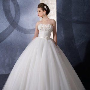 BNWT Mori Lee Wedding/Flower Girl Dress Voyage 6601